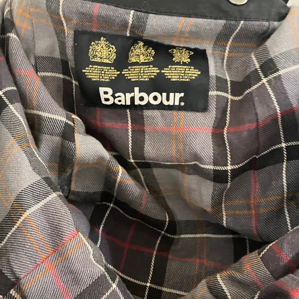 Barbour Black Waxed Beadnell Jacket with Detachable Hood - Picture 7 of 8